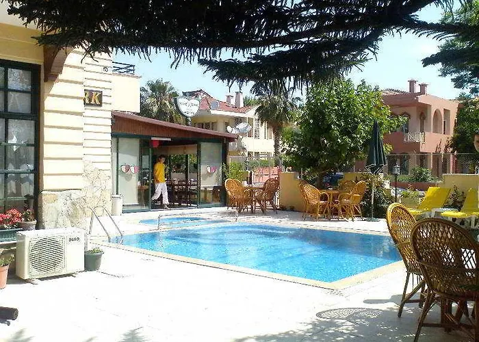 Kutberk Hotell 3*