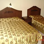 Отель Kutberk 3*