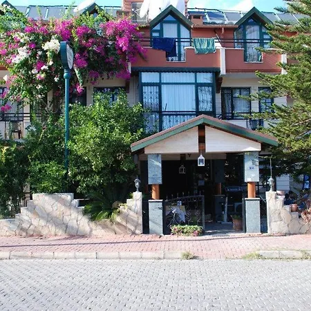Kutberk Отель